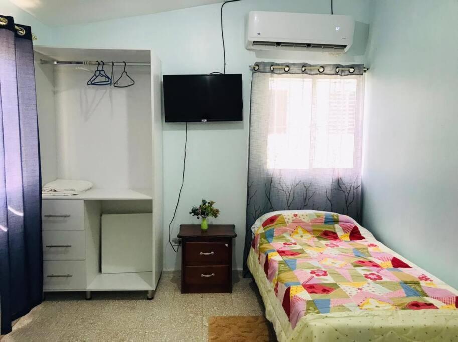 Apto 2Habitaciones Con Aire Y Vista Al Malecon De Samana Bagian luar foto