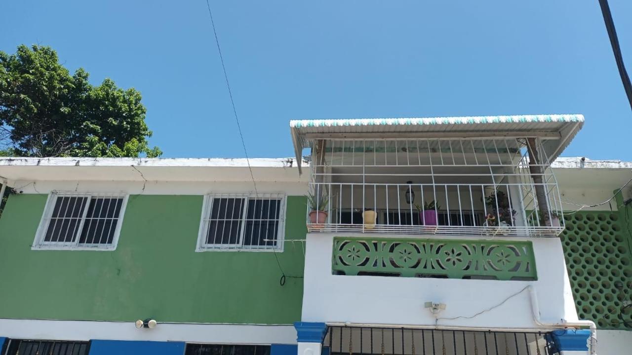Apto 2Habitaciones Con Aire Y Vista Al Malecon De Samana Bagian luar foto